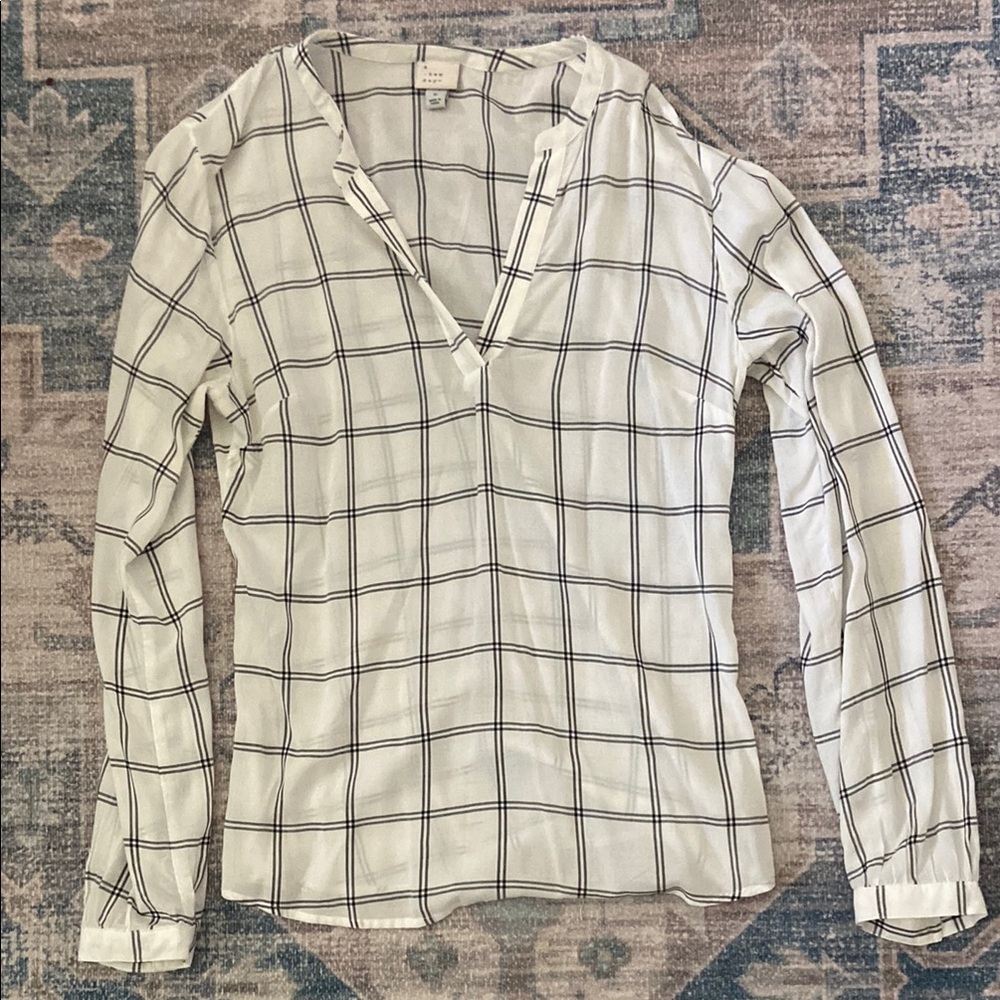Women's White and Black Checkered Top